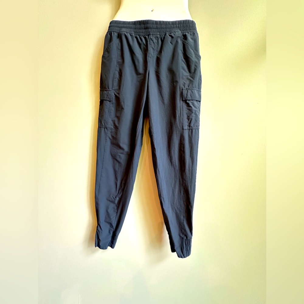 The North Face Women's Navy Joggers